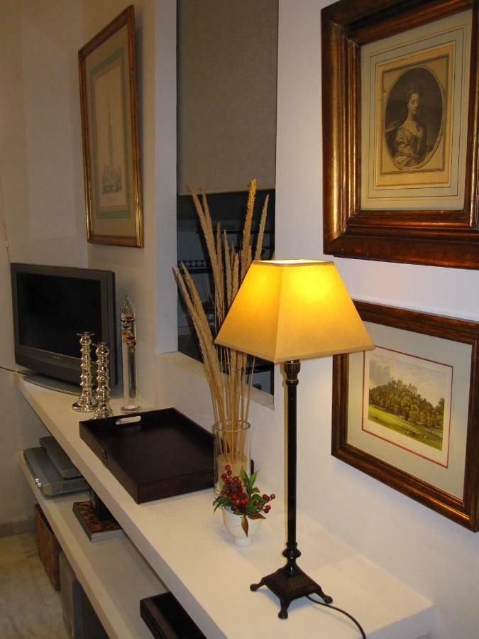 Apartamento En Centro Historico Con Parking Gratis セビリア エクステリア 写真