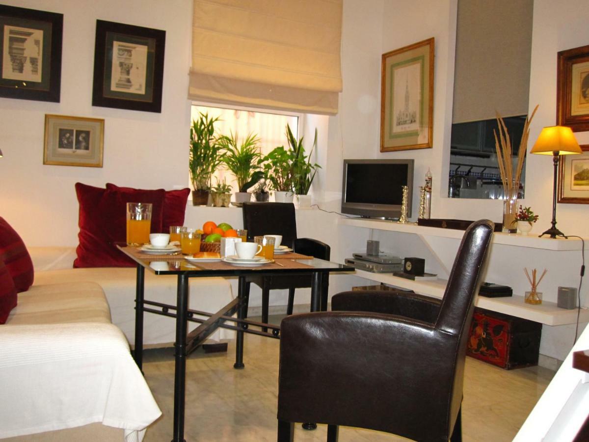 Apartamento En Centro Historico Con Parking Gratis セビリア エクステリア 写真